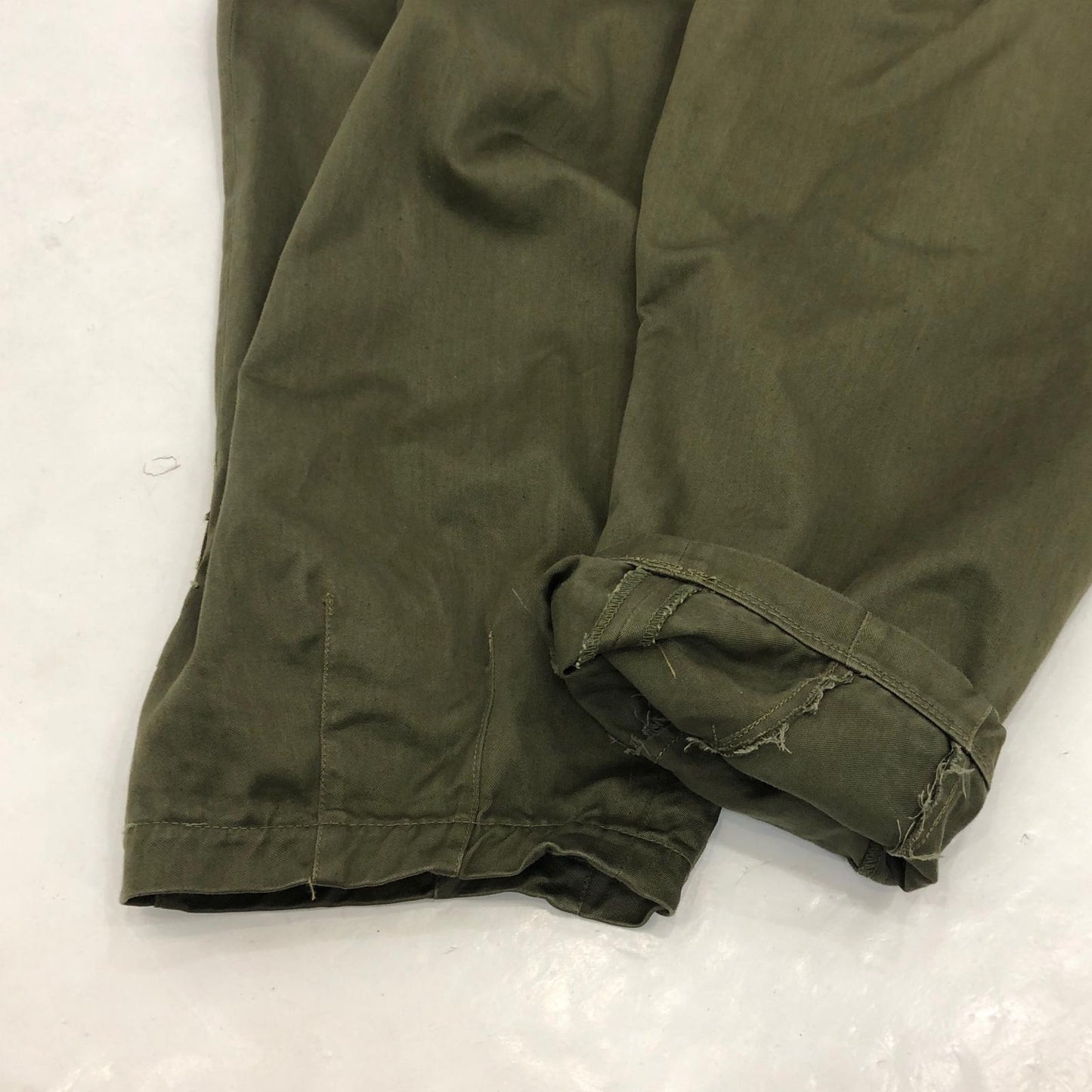 【中古】MILITARY衣料 | ミリタリーイリョウ パンツ 50-60s カーキ