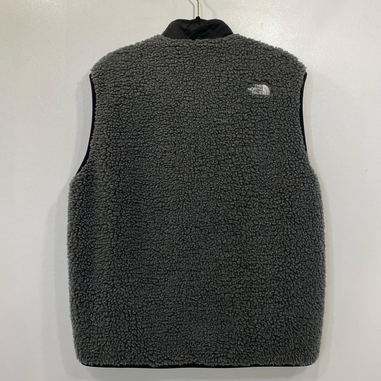 THE NORTH FACE | ザ・ノースフェイス リバーシブルエクストリームパイルベスト ベスト NP72431 2024A/W グレー サイズ：L【姫路東店】