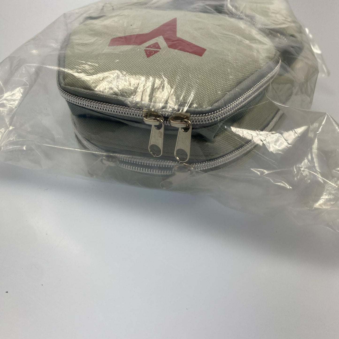 【中古】 ガンダムGP02シールドバッグ ボディバッグ グレー