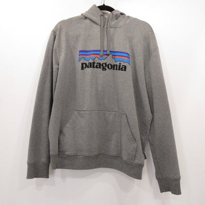 patagonia | パタゴニア P-6 ラベル・ライトウェイト・アップライザル・フーディ パーカー 39539 2019A/W グレー サイズ：M【姫路東店】