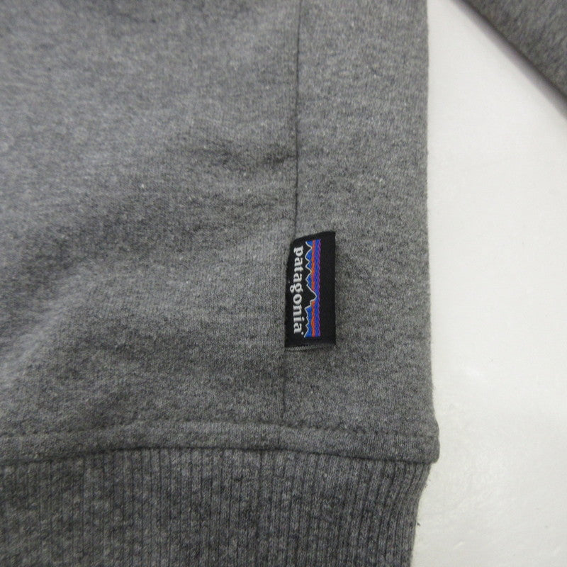 patagonia | パタゴニア P-6 ラベル・ライトウェイト・アップライザル・フーディ パーカー 39539 2019A/W グレー サイズ：M【姫路東店】