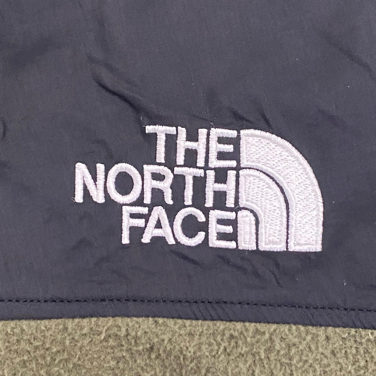 THE NORTH FACE | ザ・ノースフェイス MOUNTAIN VERSA MICRO JACKET その他トップス NL72304 フリース カーキ サイズ：XL【姫路東店】