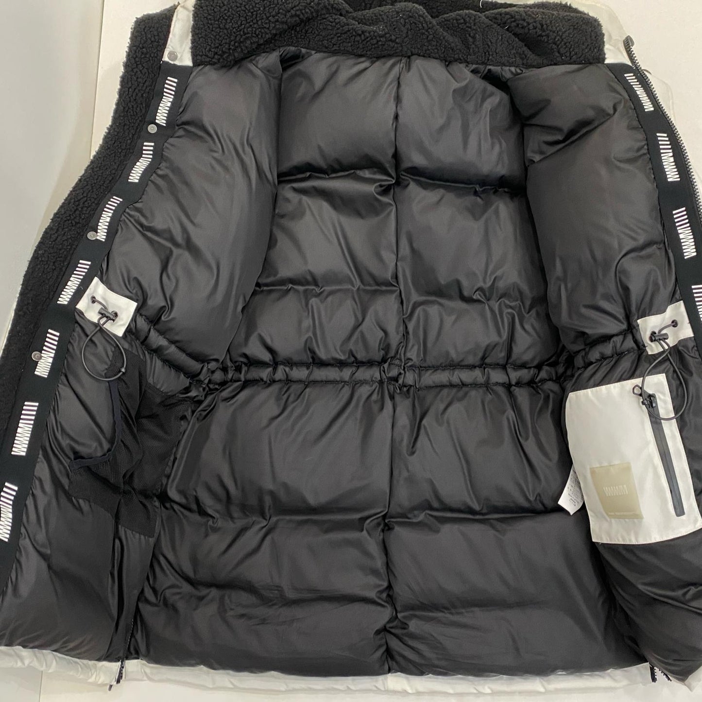 OVER-FIT HEAVY DOWN JACKET ダウンジャケット MHDW5882 ホワイト サイズ：S【姫路東店】
