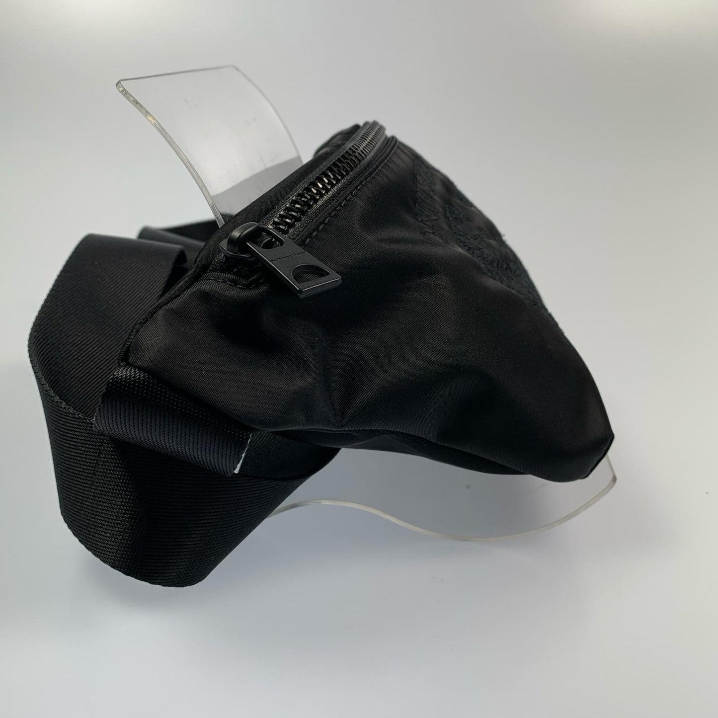 【中古】ONITSUKA TIGER | オニツカタイガー WAIST POUCH ウエストバッグ 3183A938 ブラック