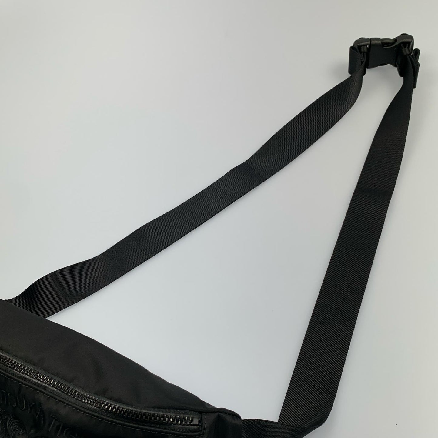 【中古】ONITSUKA TIGER | オニツカタイガー WAIST POUCH ウエストバッグ 3183A938 ブラック