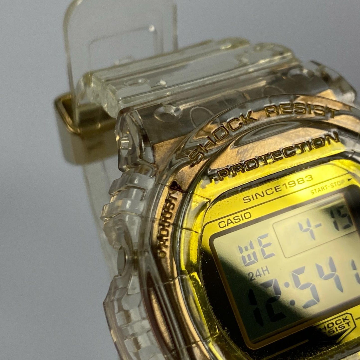 G-SHOCK | ジーショック 腕時計 DW-5735E-7JR デジタルクォーツ 35周年記念モデル ゴールド【姫路東店】