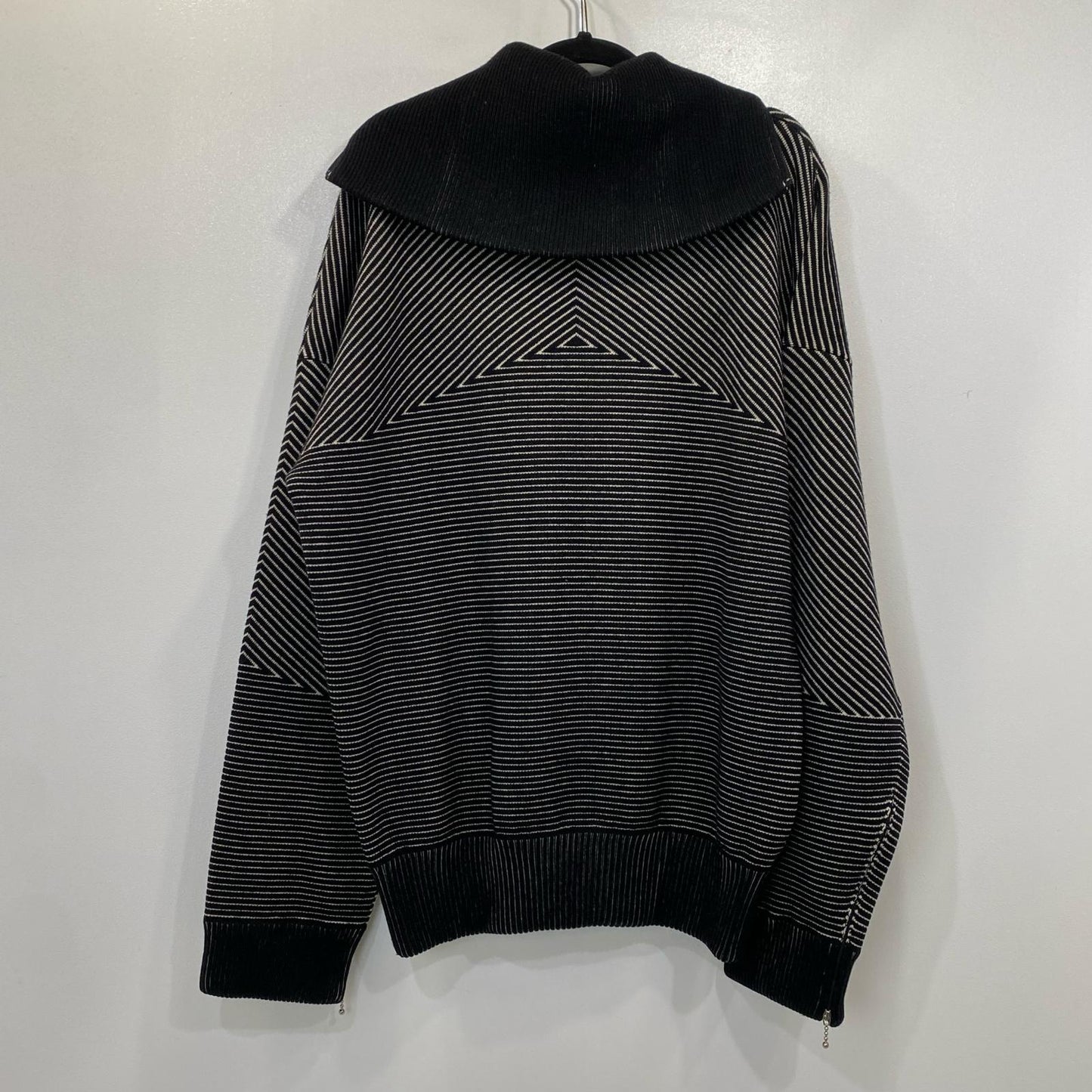 BALENCIAGA | バレンシアガ セーター 485653 国内正規品 2017A/W ブラック サイズ：M【姫路東店】