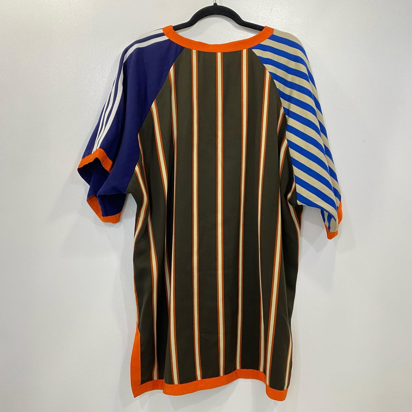 GUCCI | グッチ 半袖Ｔシャツ 710346 マルチカラー サイズ：46【姫路東店】