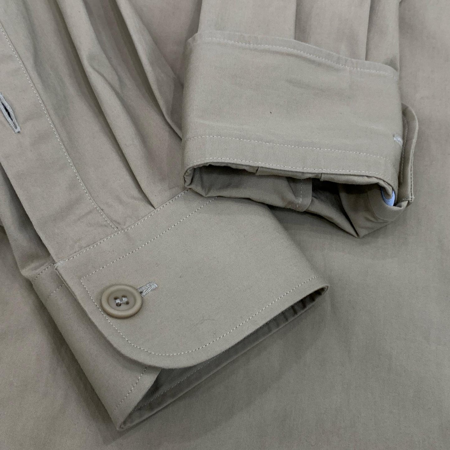GUCCI | グッチ 長袖シャツ 762164 ZAPC4 2024A/W 国内正規品 ベージュ サイズ：46【姫路東店】