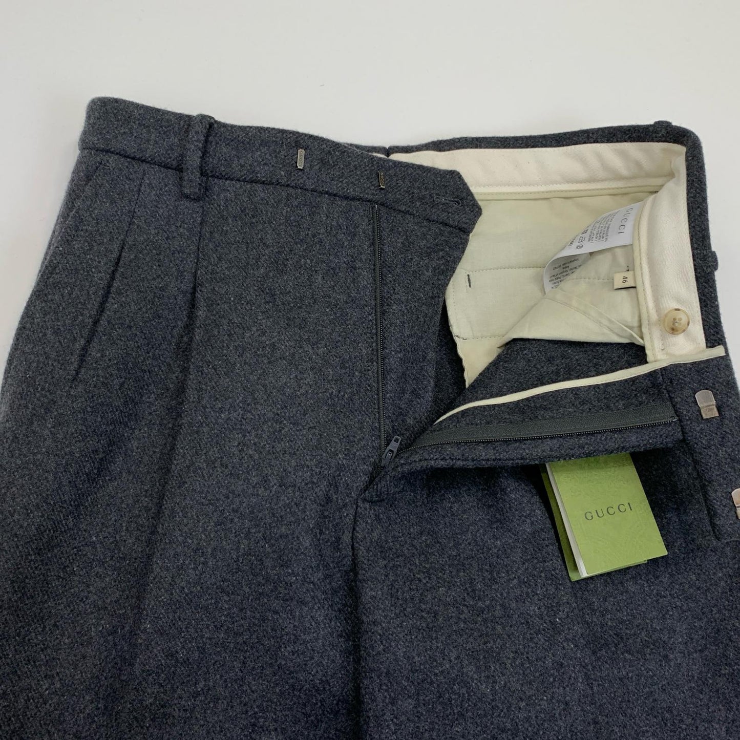 GUCCI | グッチ パンツ 727665 ZAK72 国内正規品 グレー サイズ：46【姫路東店】