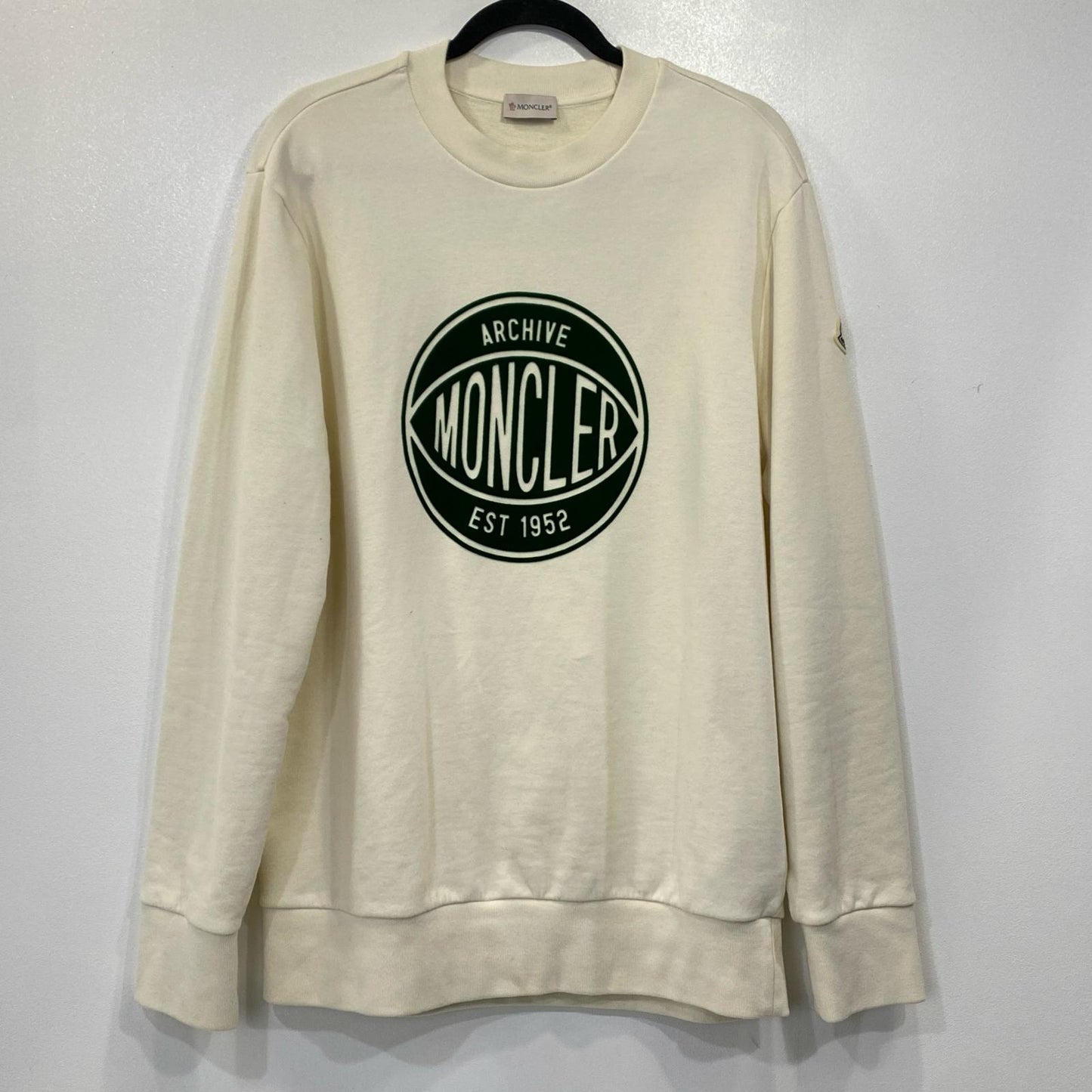 MONCLER | モンクレール basketball logo crewneck sweat スウェット K10918G00008 スウェットシャツ 2025S/S 国内正規品 アイボリー サイズ：L【姫路東店】