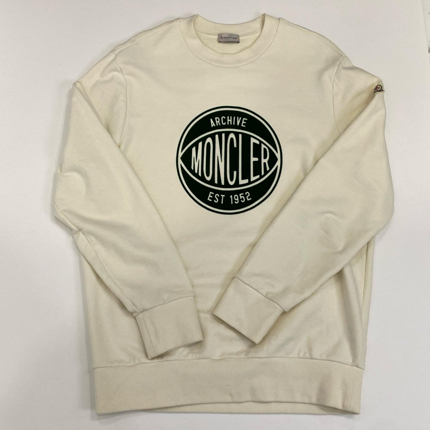 MONCLER | モンクレール basketball logo crewneck sweat スウェット K10918G00008 スウェットシャツ 2025S/S 国内正規品 アイボリー サイズ：L【姫路東店】