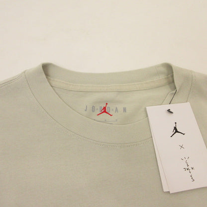 JORDAN | ジョーダン LOGO TEE LIGHT BONE 半袖Ｔシャツ DZ5510-072 ×Travis Scott グレー サイズ：M