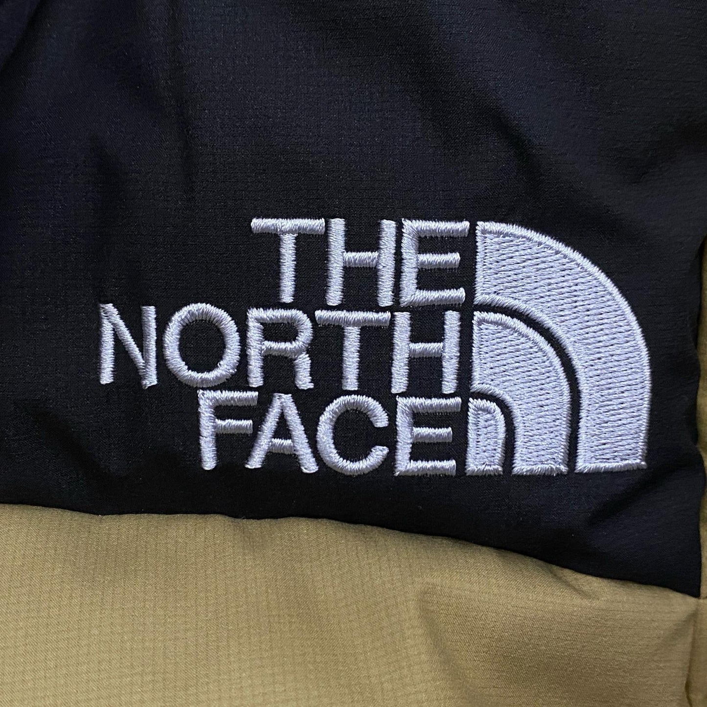 THE NORTH FACE | ザ・ノースフェイス BALTRO LIGHT JACKET ダウンジャケット ND92340 ベージュ サイズ：L【姫路東店】