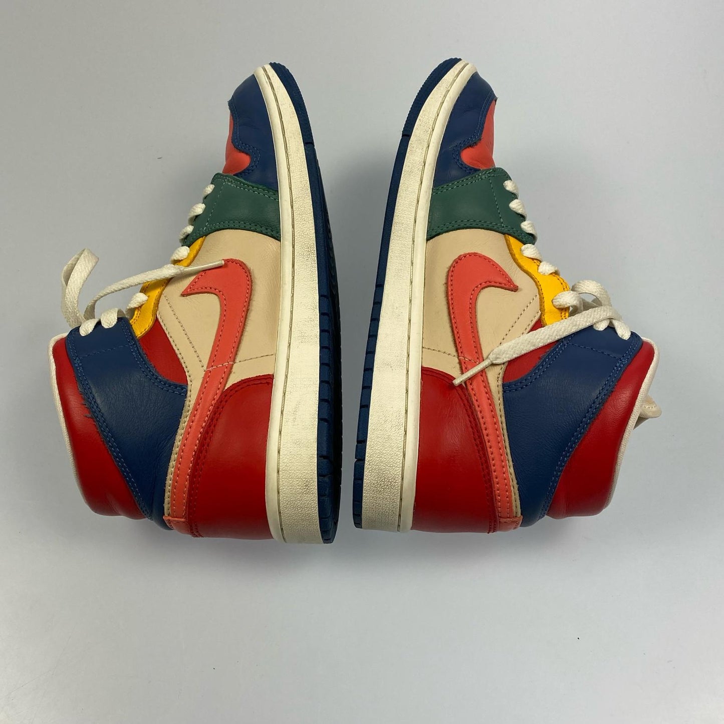NIKE | ナイキ AIR JORDAN 1 MID SE スニーカー DN3738-400 2022A/W サイズ:25.0cm マルチカラー 25cm【姫路東店】