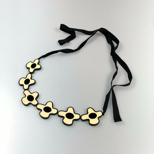MARNI | マルニ RESIN フラワーモチーフ ネックレス