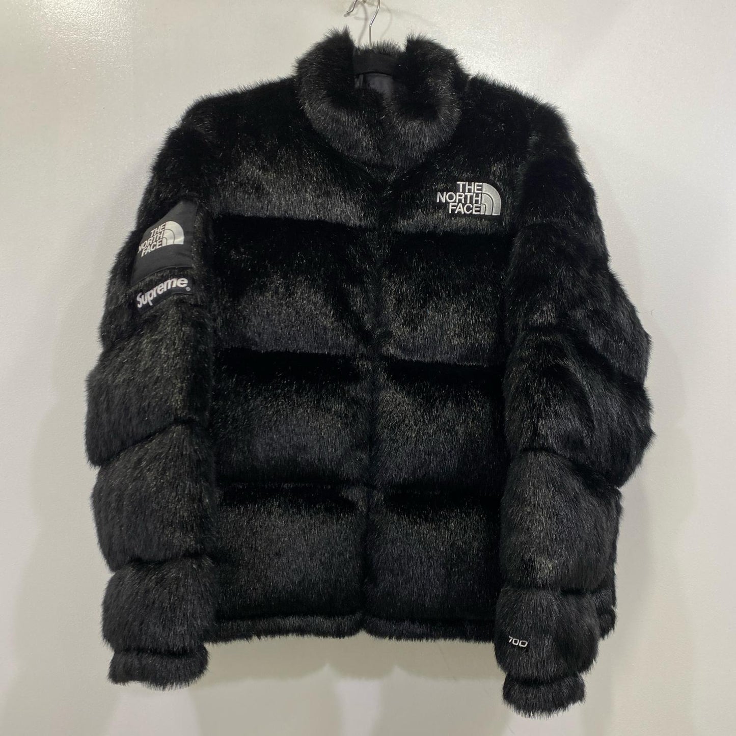 Supreme | シュプリーム Faux Fur Nuptse Jacket Down Jacket ND92001I ×THE NORTH FACE Black Size: M