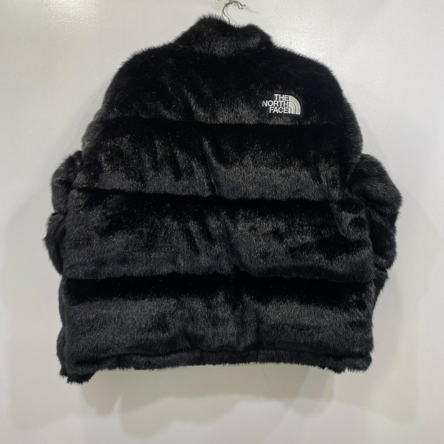 Supreme | シュプリーム Faux Fur Nuptse Jacket Down Jacket ND92001I ×THE NORTH FACE Black Size: M