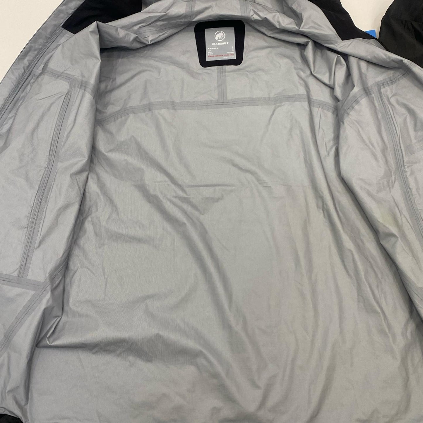 Mammut | Mammut Masao Light 2.0 HS Mountain Parka 1010-32070 Black Size: M