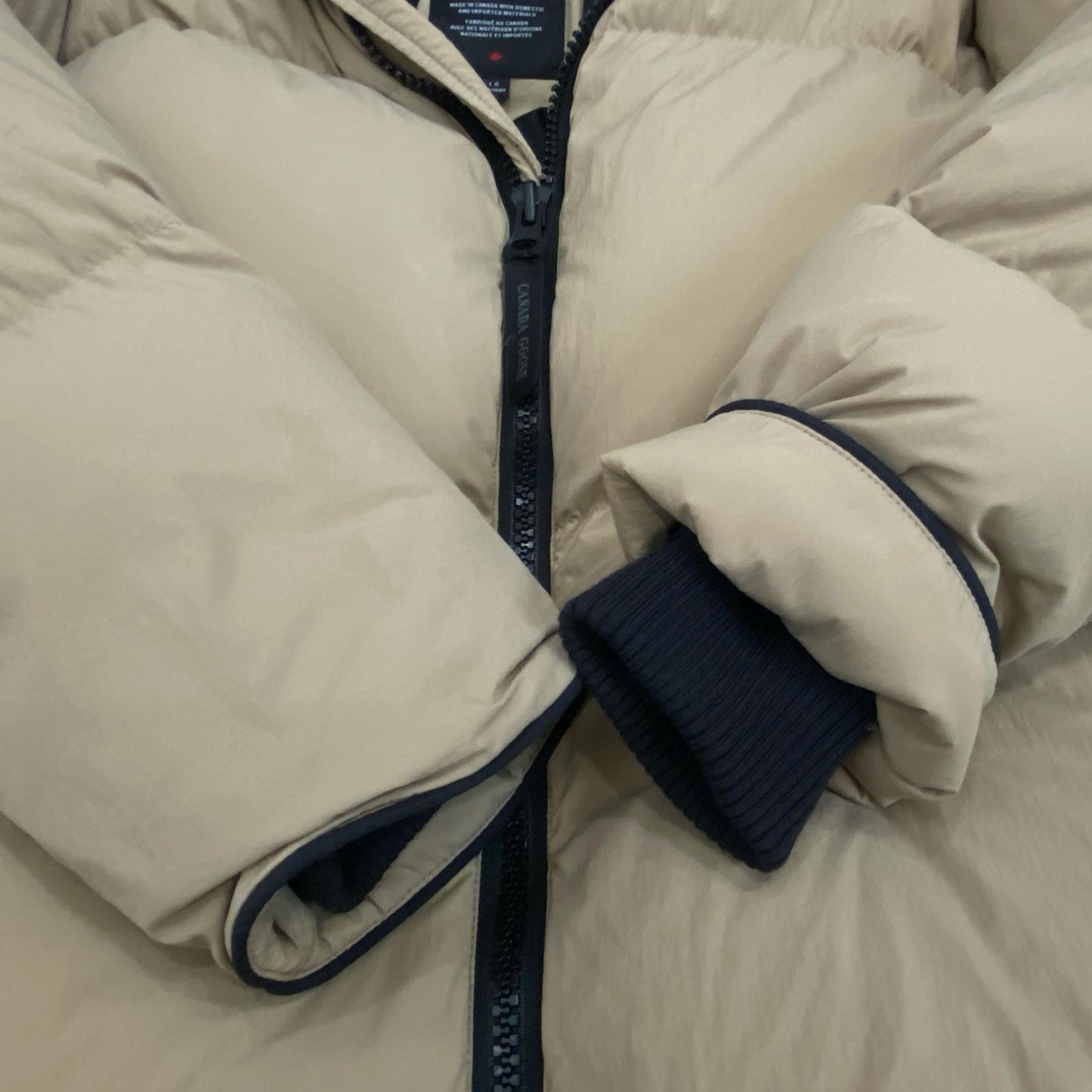 CANADA GOOSE | カナダグース ローレンスパッファージャケットブラックレーベル ダウンジャケット 2802MB 2024A/W 国内正規品 ベージュ サイズ：L【姫路東店】