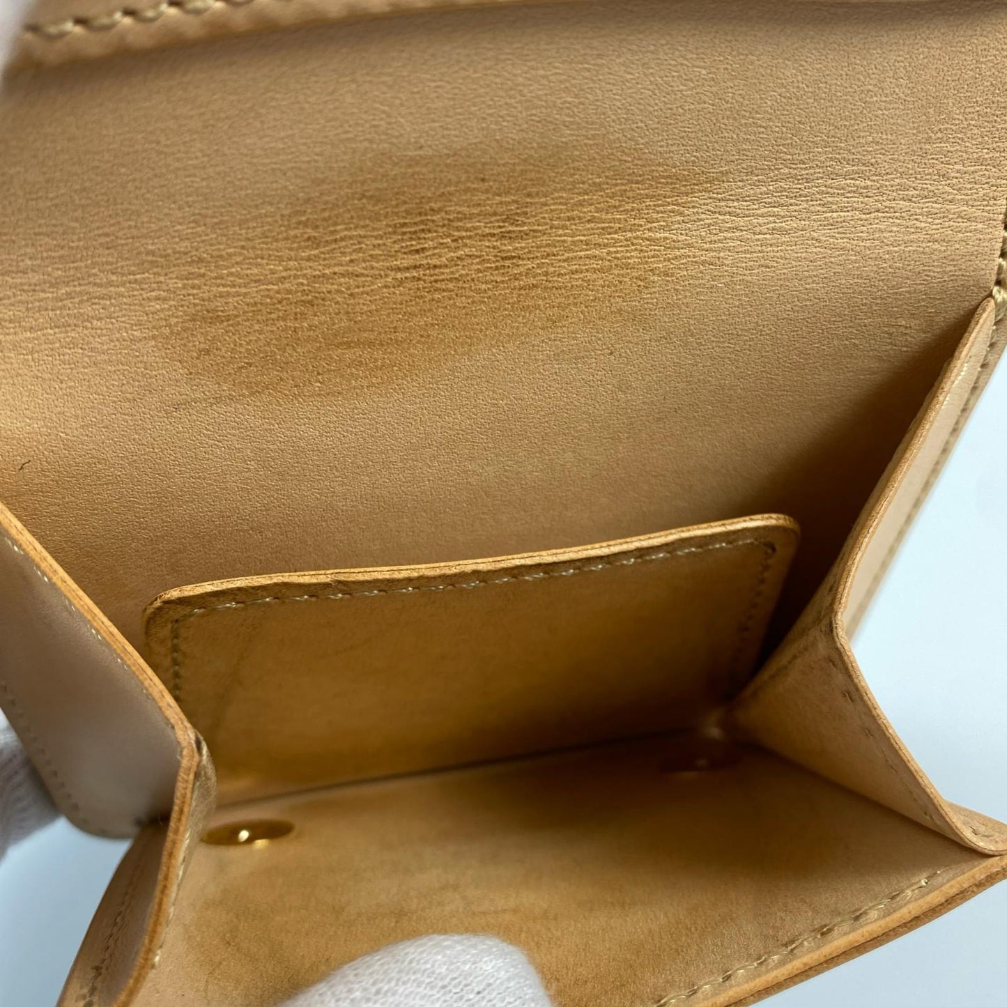 WILDSWANS | ワイルドスワンズ SADDLE PULL UP 二つ折り財布 PALM V2/SD/NT ベージュ【姫路東店】