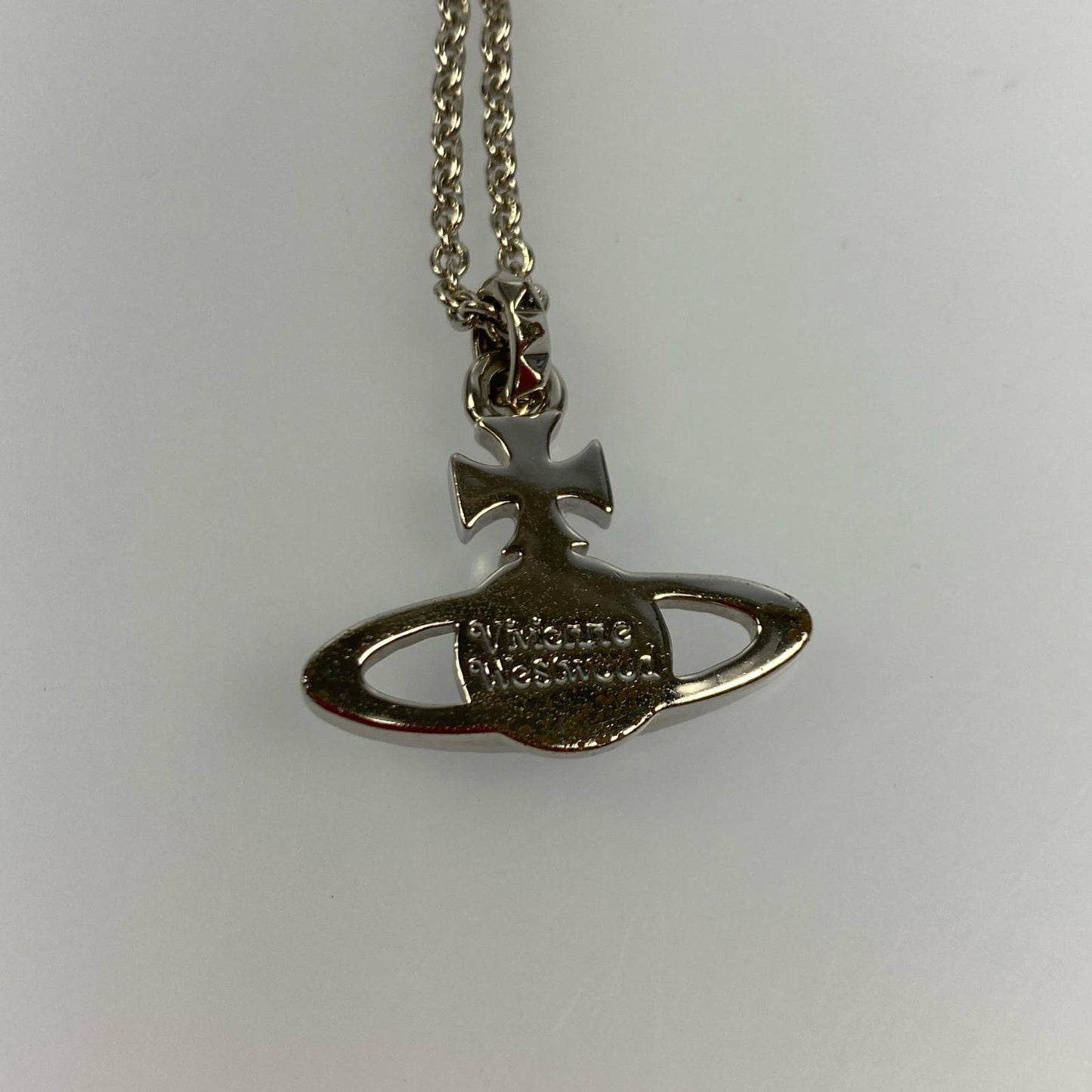 Vivienne Westwood | Mayfair Bas Relief Pendant Necklace Silver