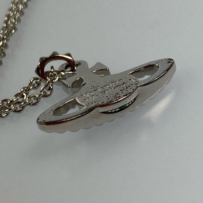 Vivienne Westwood | Mayfair Bas Relief Pendant Necklace Silver