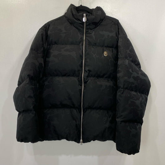 A BATHING APE | アベイシングエイプ TONAL SOLID CAMO PUFFER DOWN JACKET ダウンジャケット 001DNJ801057I 2023A/W ブラック サイズ：L【姫路東店】