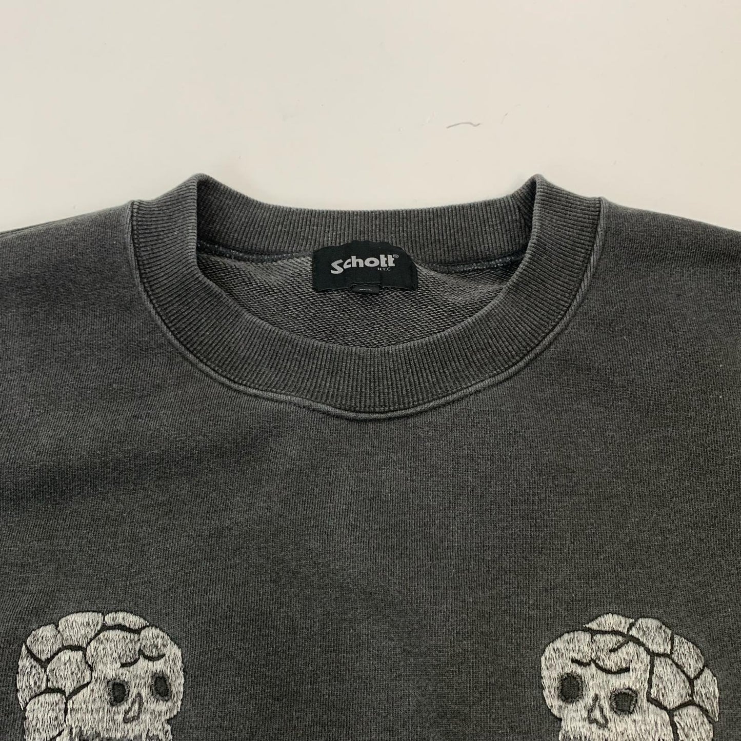 schott | ショット PIGMENT SKULL AND SNAKE CREW SWEAT スウェット 782-5232011 グレー【姫路東店】
