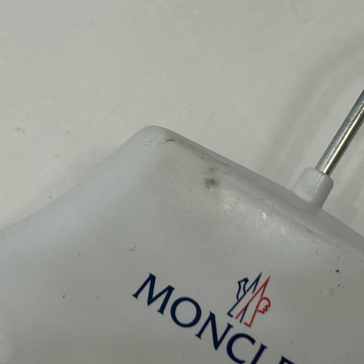MONCLER | モンクレール ハンガーまとめ売り 9本セット その他小物 ホワイト【姫路東店】