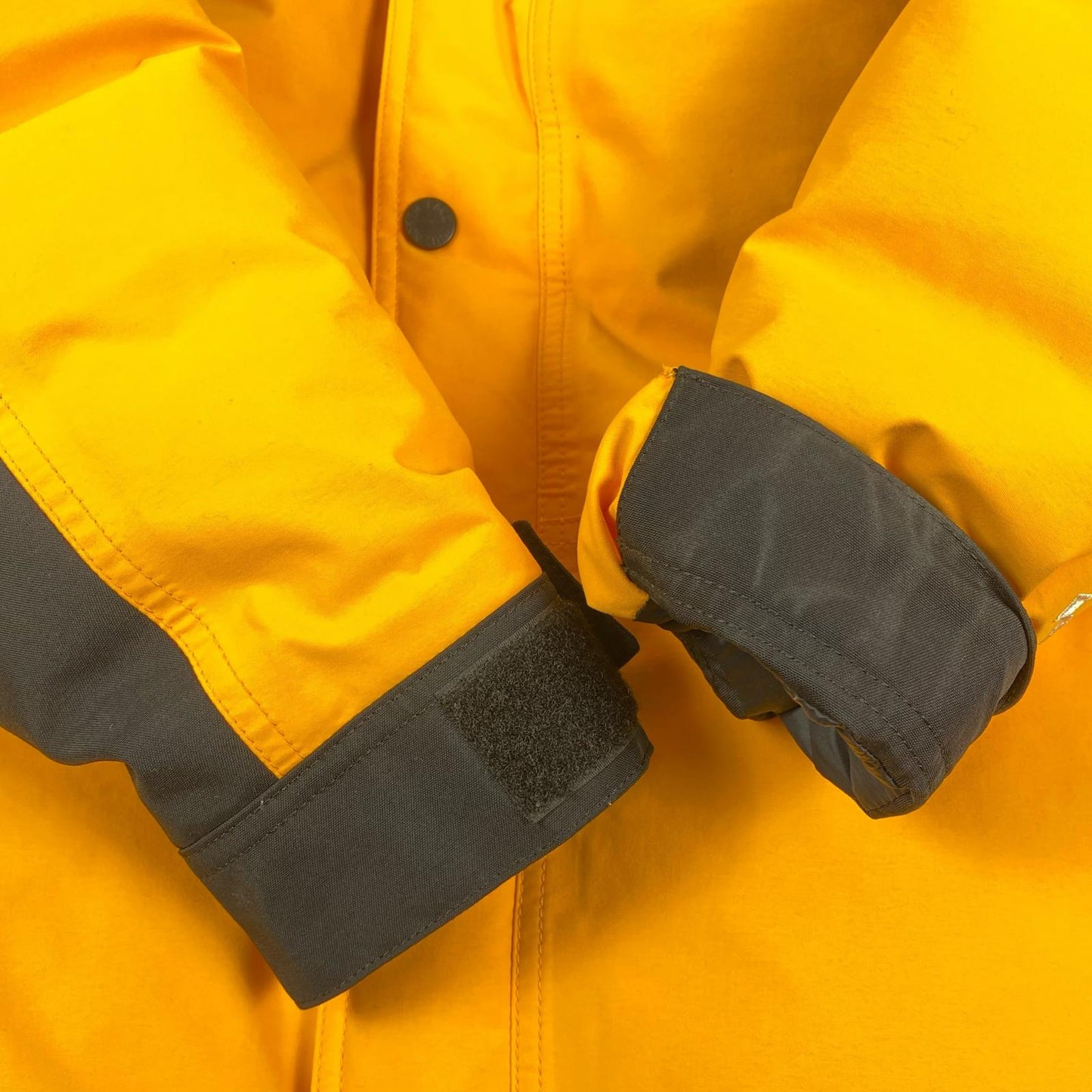 THE NORTH FACE | ザ・ノースフェイス MOUNTAIN DOWN JACKET ダウンジャケット ND91930 イエロー サイズ：L【姫路東店】