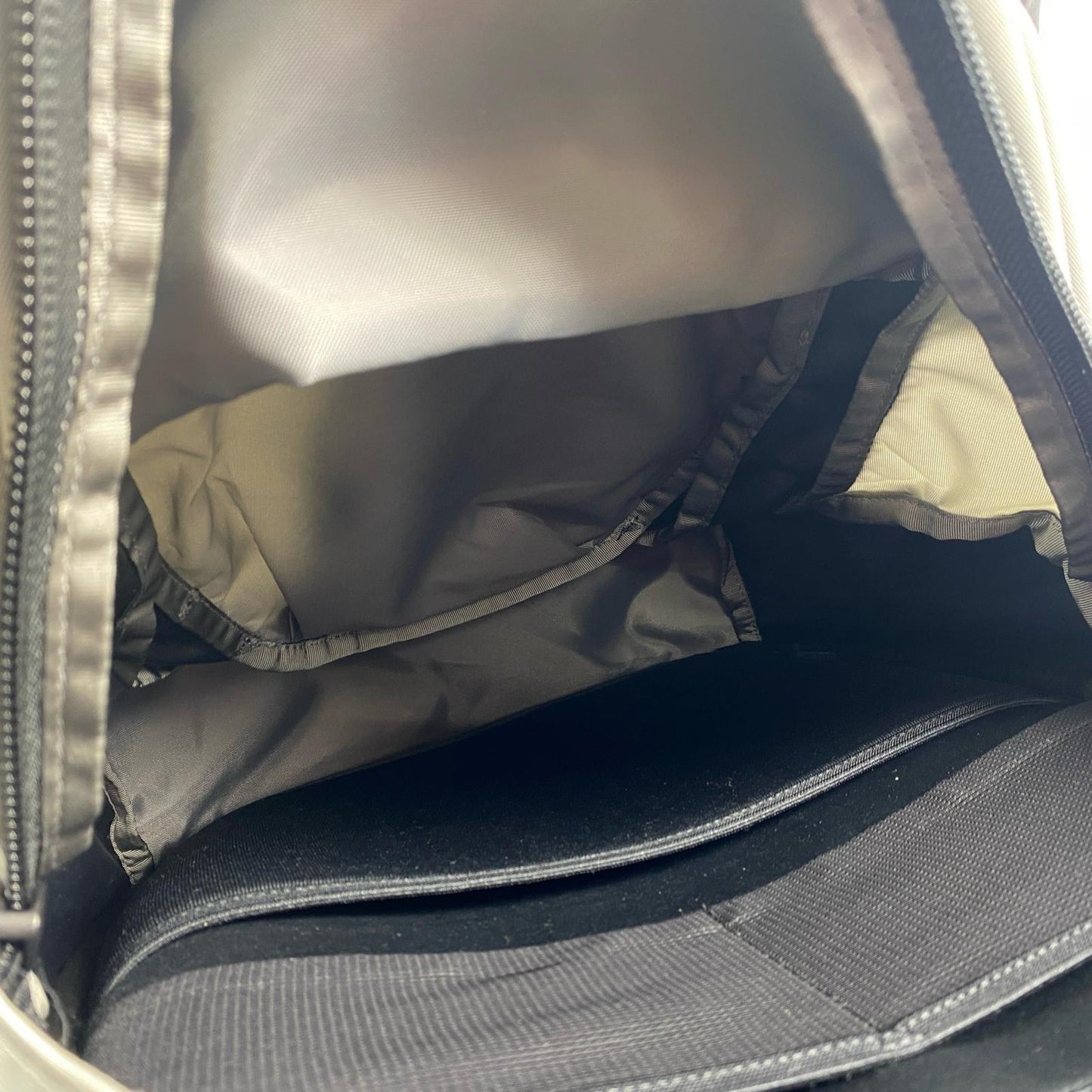 THE NORTH FACE | ザ・ノースフェイス EXTRA SHOT リュック・デイパック NM72300 グレー【姫路東店】