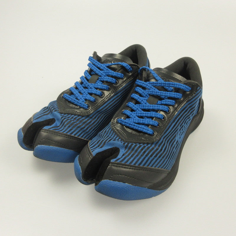 asics | アシックス ILARGI FF スニーカー 1203A982 ×Kiko Kostadinov ブルー 25.5cm
