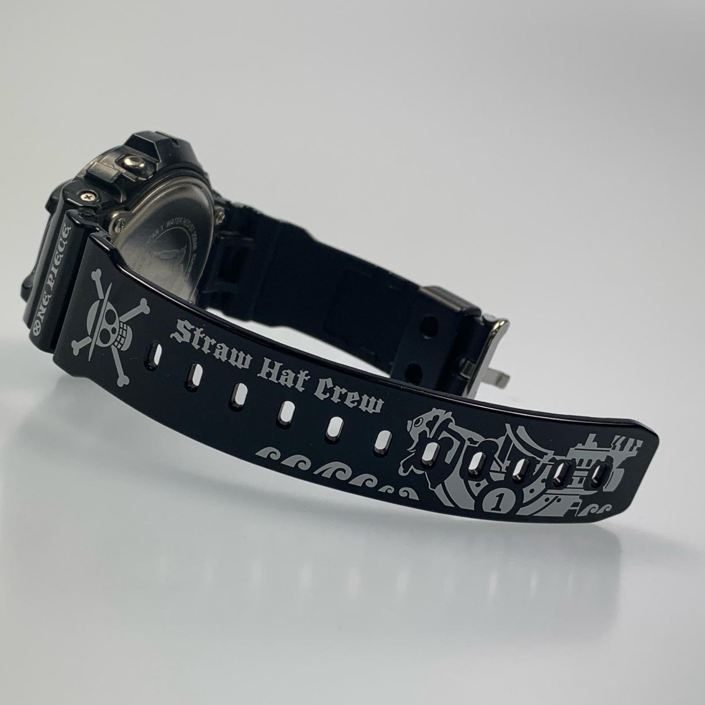 G-SHOCK | ジーショック 腕時計 DW-6900FS ×ONE PIECE ブラック
