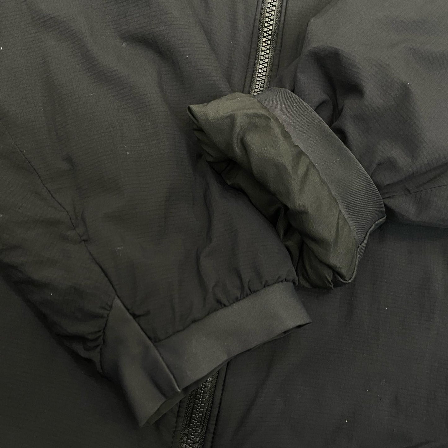 ARC'TERYX | アークテリクス ATOM LT HOODY 中綿ジャケット 24108 2020A/W ブラック サイズ：L【姫路東店】