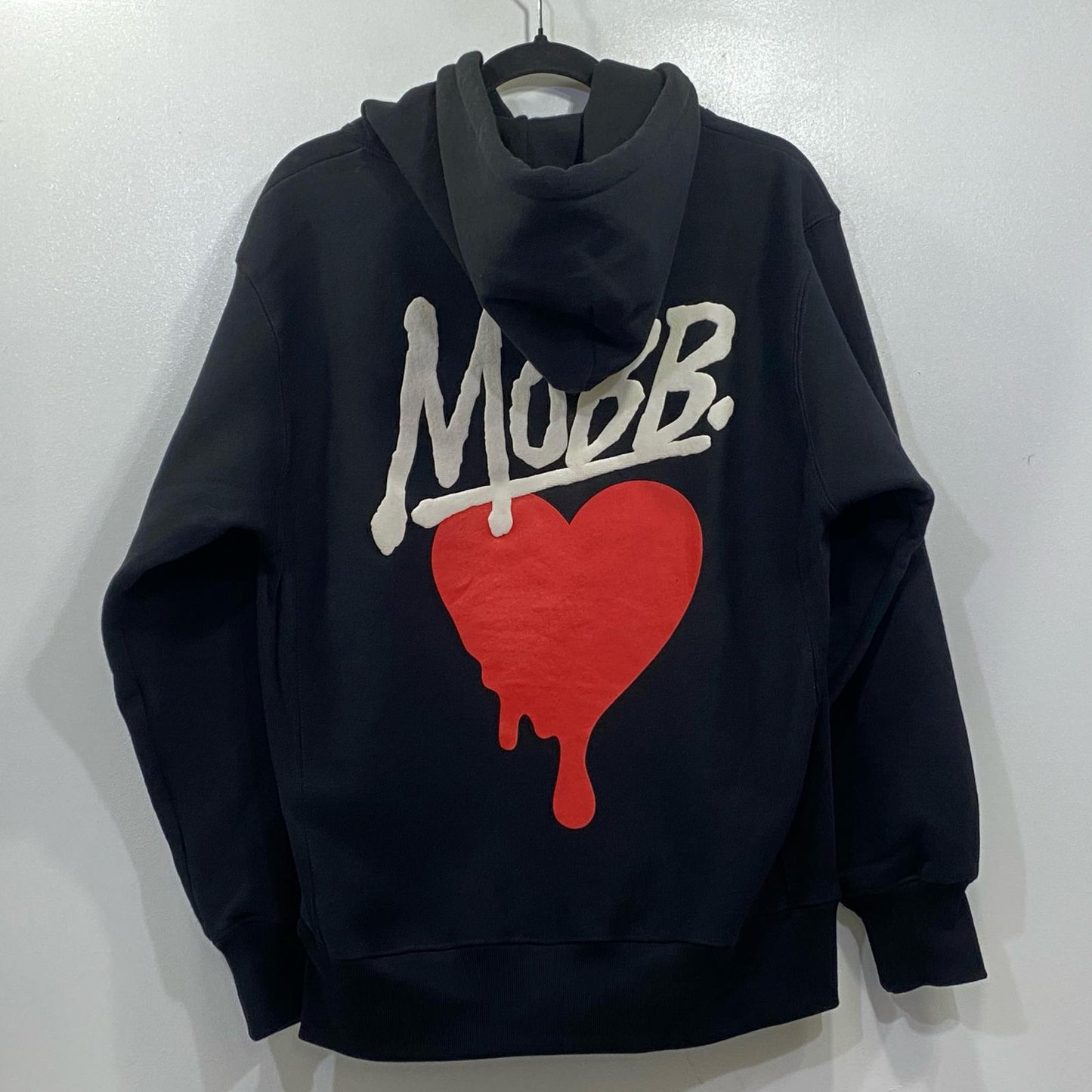 MOBB | モブ HEART DRIP HOODIE パーカー 25MB-AW-M15-BK プルオーバーパーカー ブラック サイズ：M【姫路東店】
