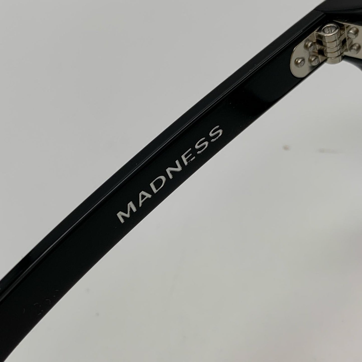 MADNESS メガネ ブラック