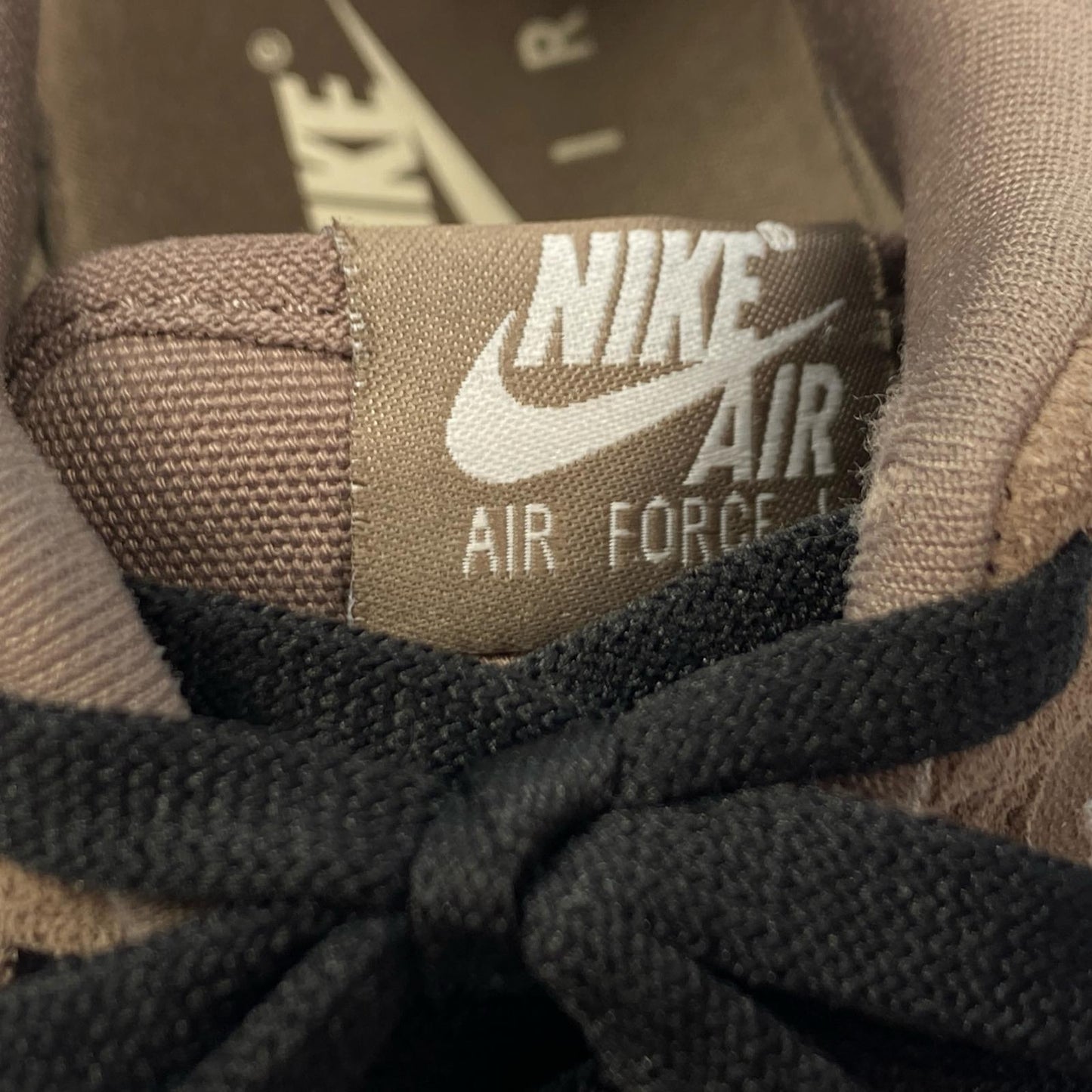 NIKE | ナイキ AIR FORCE 1 07 LV8 スニーカー HJ4465-100 2025S/S 28.0cm ブラウン 28cm【姫路東店】