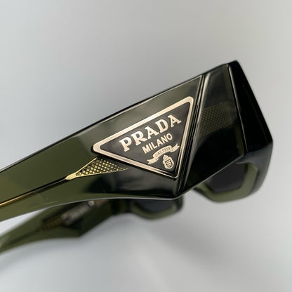 PRADA | プラダ サングラス SPR09Z ｻｲｽﾞ:55□17 グリーン