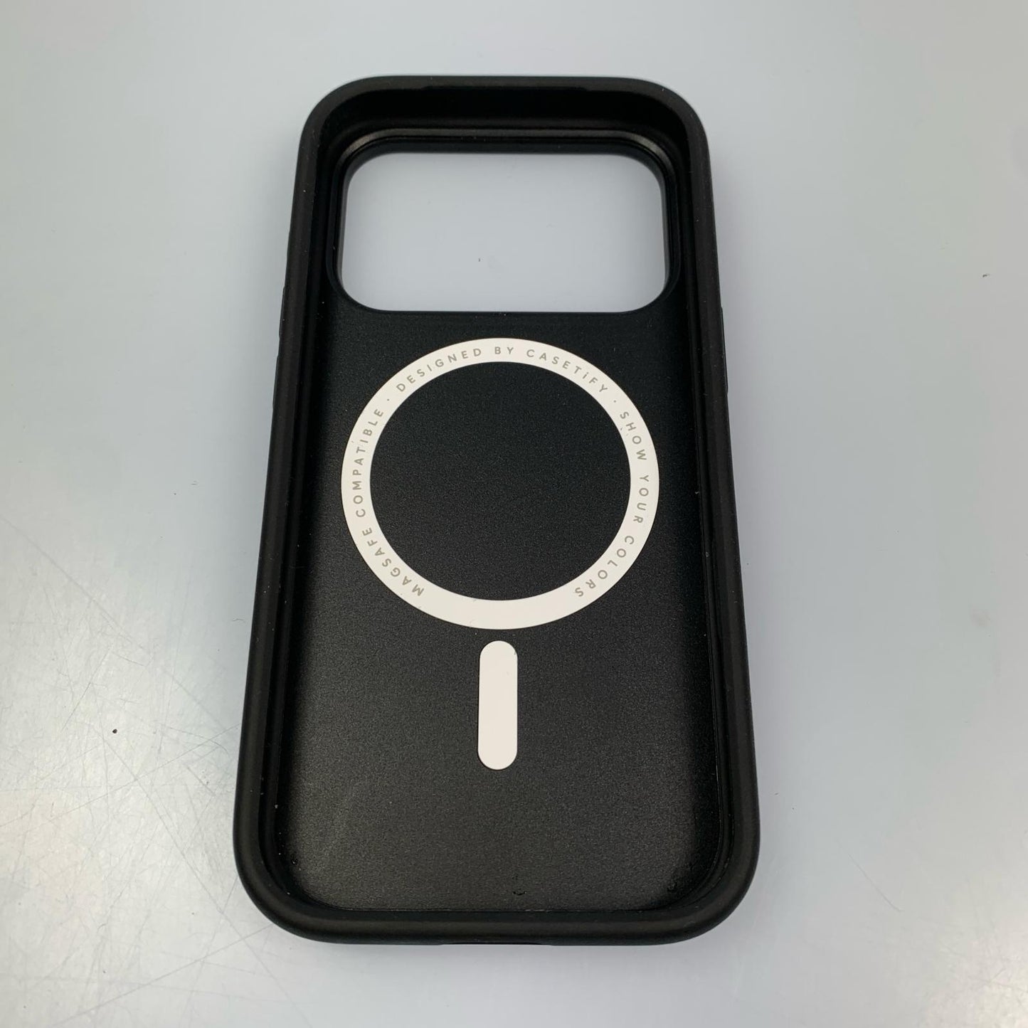 MAISON KITSUNE | メゾンキツネ Classic Fox Logo Case iPhone17pro その他小物 ベージュ