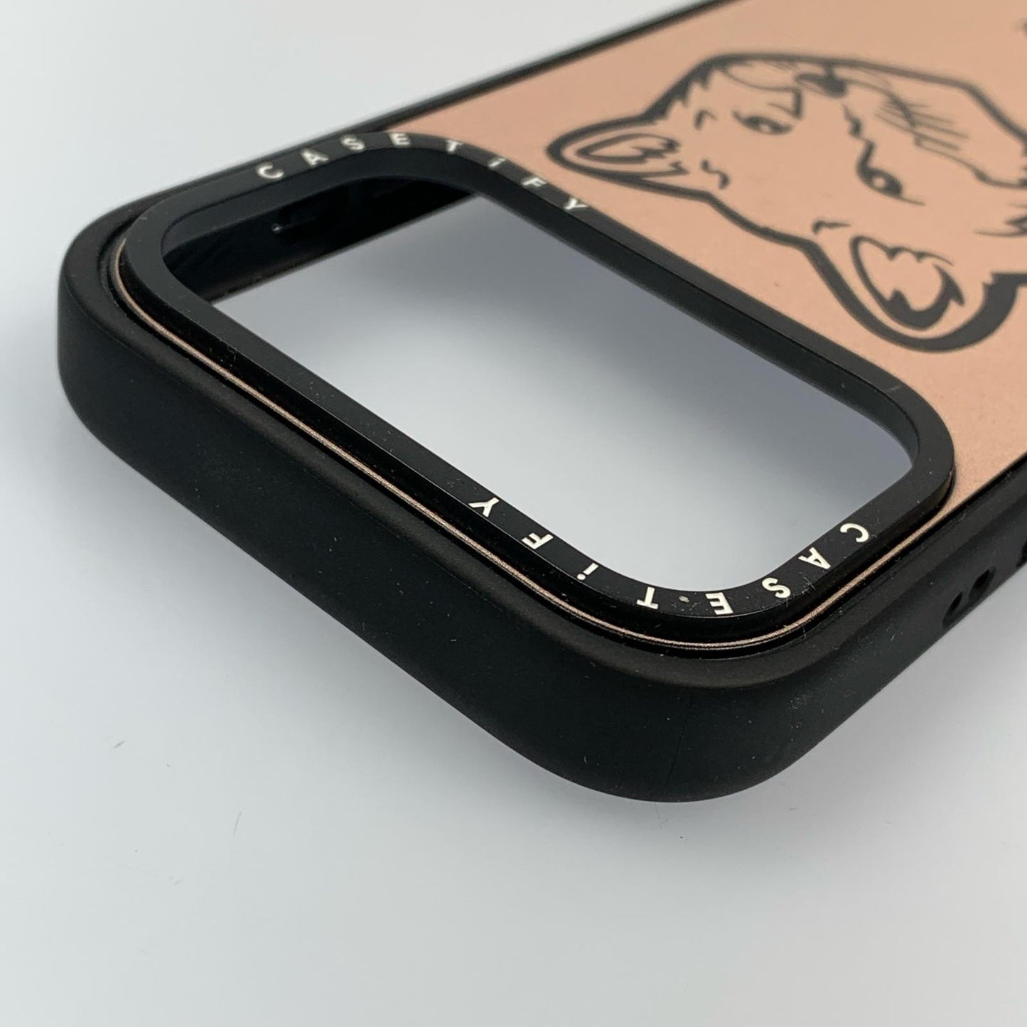 MAISON KITSUNE | メゾンキツネ Classic Fox Logo Case iPhone17pro その他小物 ベージュ
