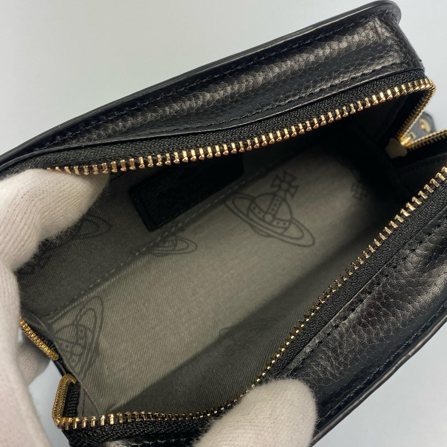 Vivienne Westwood | ヴィヴィアンウエストウッド Executive ポーチ ポーチ 13-20-952078-00 ブラック