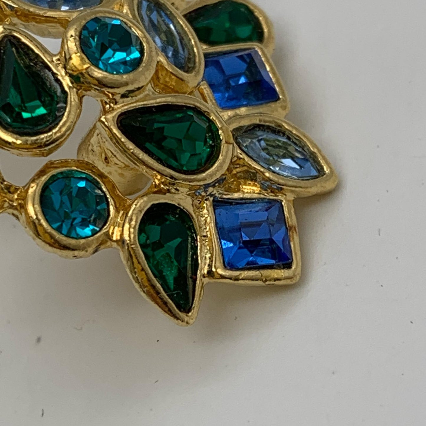 YVES SAINT LAURENT | イヴ・サンローラン イヤリング 年式:80s-90s ゴールド