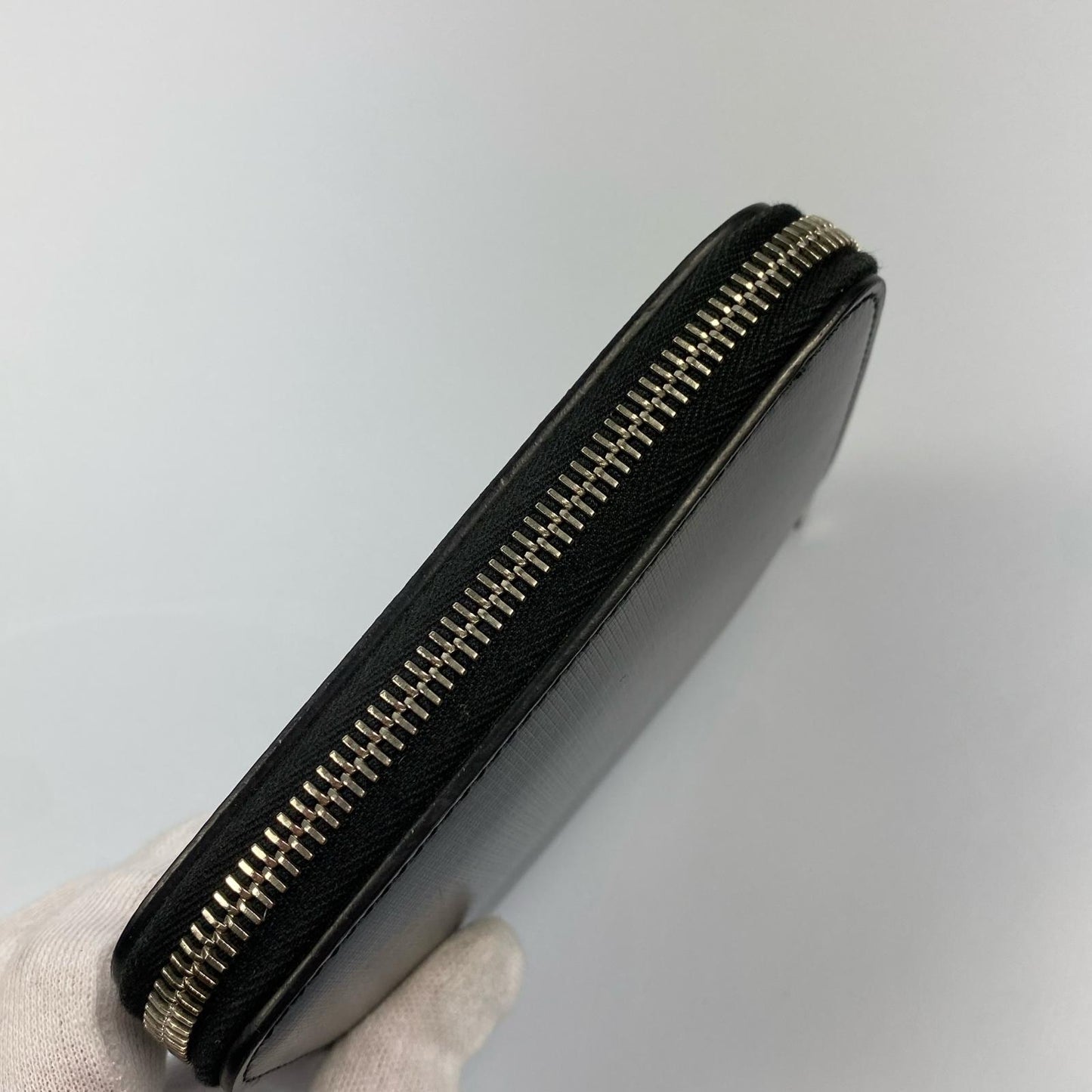 GIVENCHY | ジバンシィ COMPACT ZIPPED WALLET 長財布 BK60F2K1T4【姫路東店】