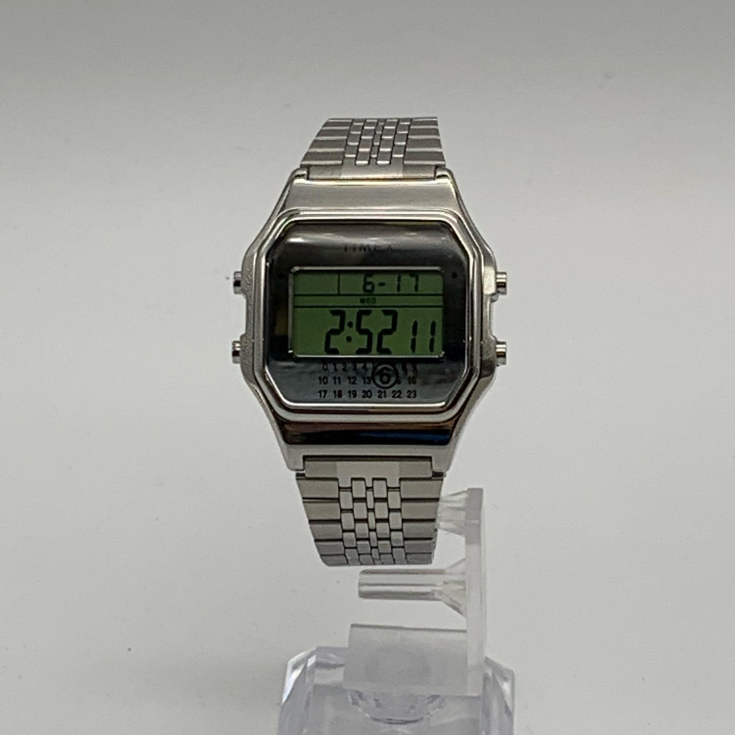 MM6(Maison Margiela) | エムエムシックスメゾンマルジェラ T80 Gift Set 腕時計 TW2W81200 ×TIMEX デジタルクォーツ シルバー