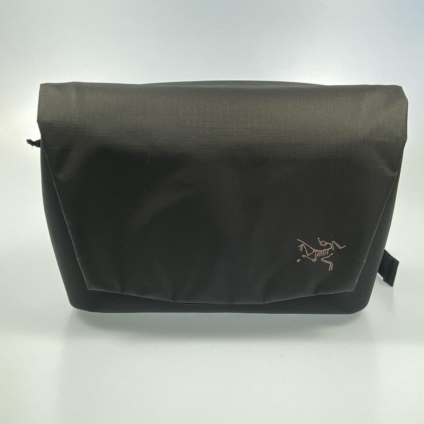 ARC'TERYX | アークテリクス Fyx 9 Bag メッセンジャーバッグ 18103 ブラック【姫路東店】
