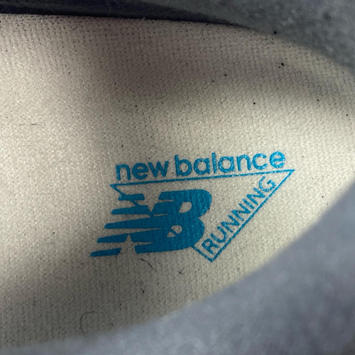 NEW BALANCE | ニューバランス スニーカー M2002RWA 27.0cm ベージュ 27cm【姫路東店】