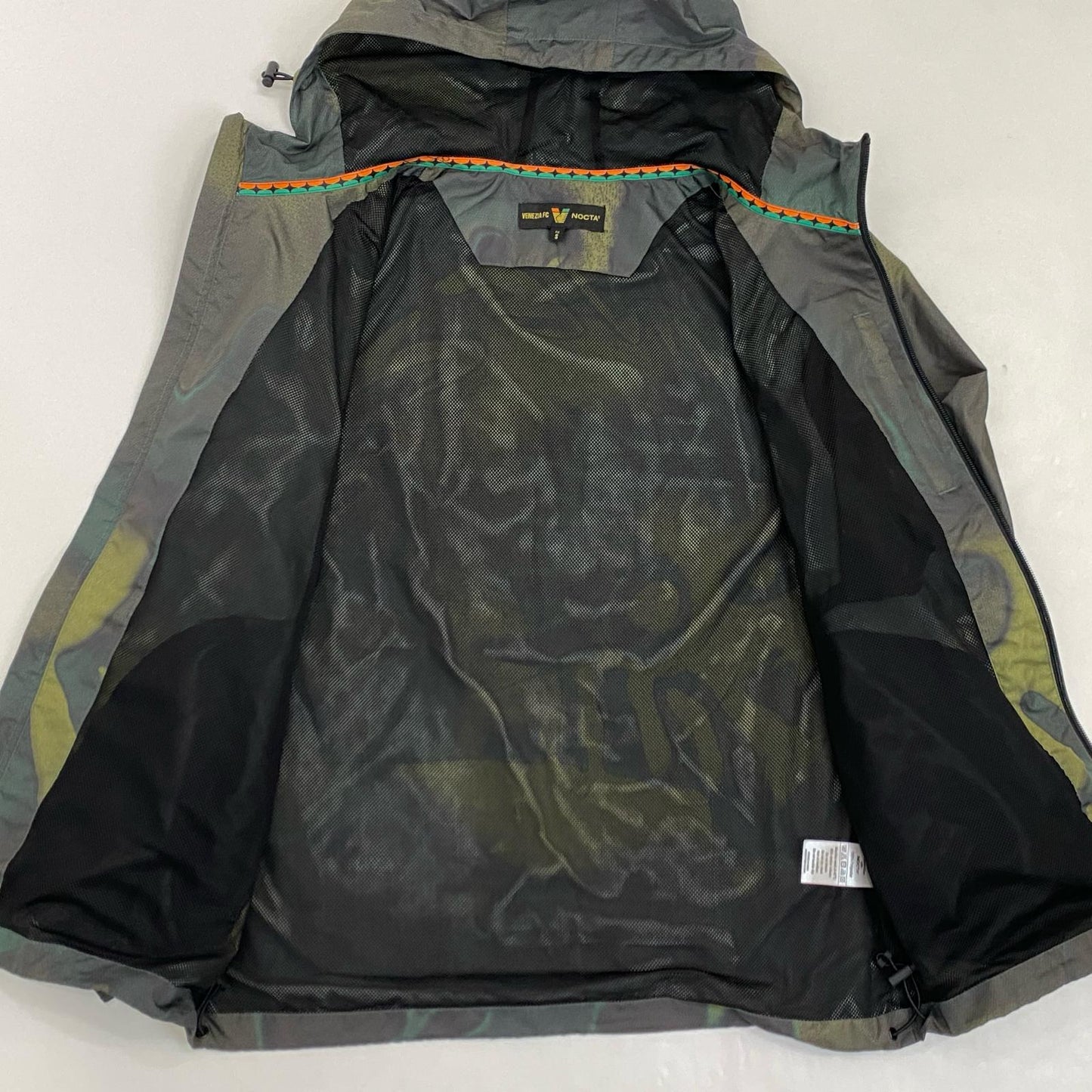 25/26 Lion Camo Rain Jacket ナイロンジャケット カモ サイズ：S【姫路東店】