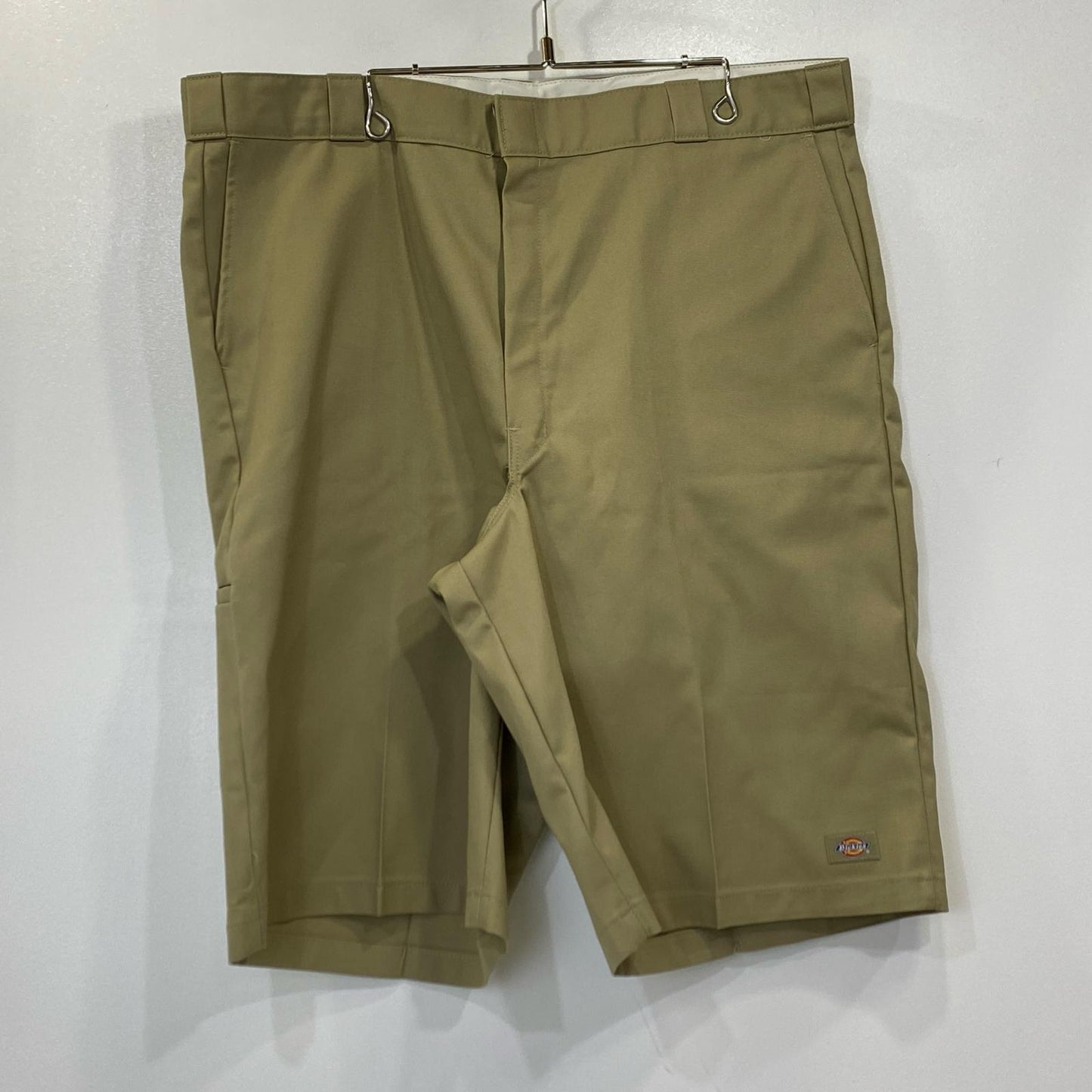 Dickies | ディッキーズ 13INCH MULTI-USE POCKET WORK SHORT ショートパンツ D42283 W:42 カーキ【姫路東店】