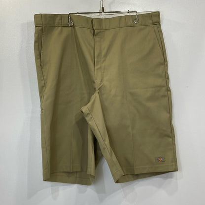 Dickies | ディッキーズ 13INCH MULTI-USE POCKET WORK SHORT ショートパンツ D42283 W:42 カーキ【姫路東店】